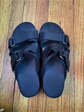 Uggs women goldenstar high slides